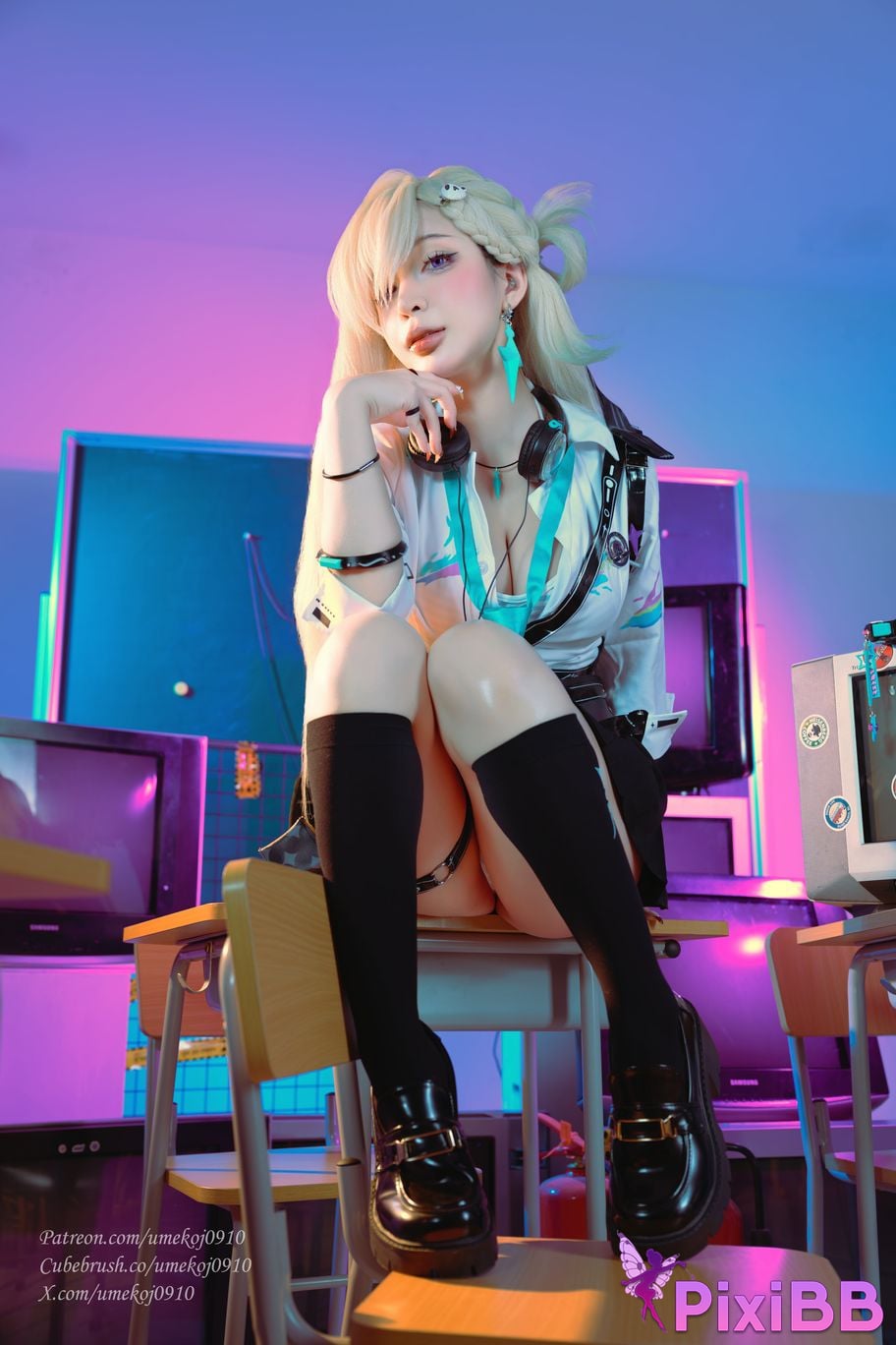 Umeko J Lynae PixiBB.COM 14