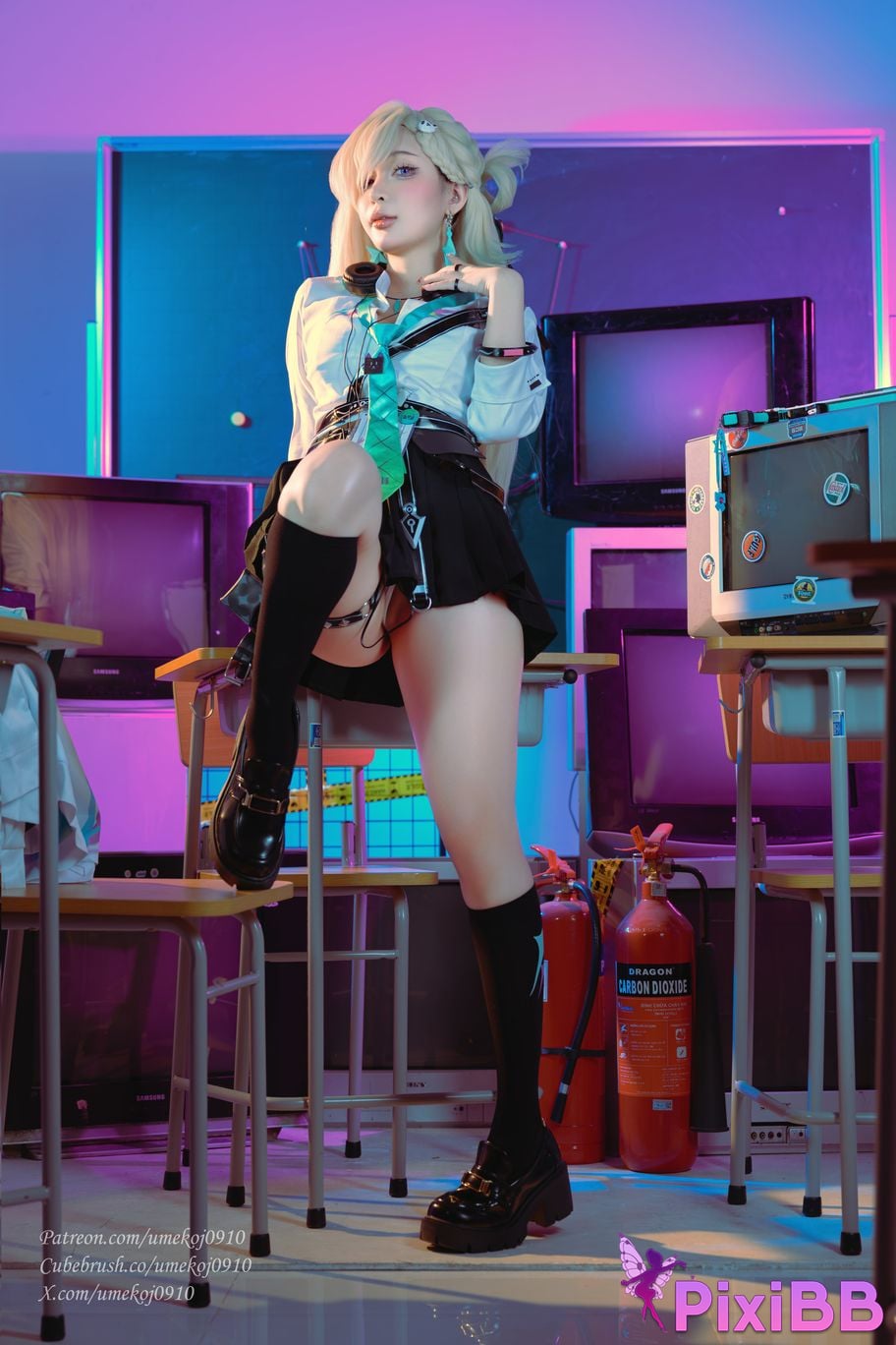 Umeko J Lynae PixiBB.COM 19