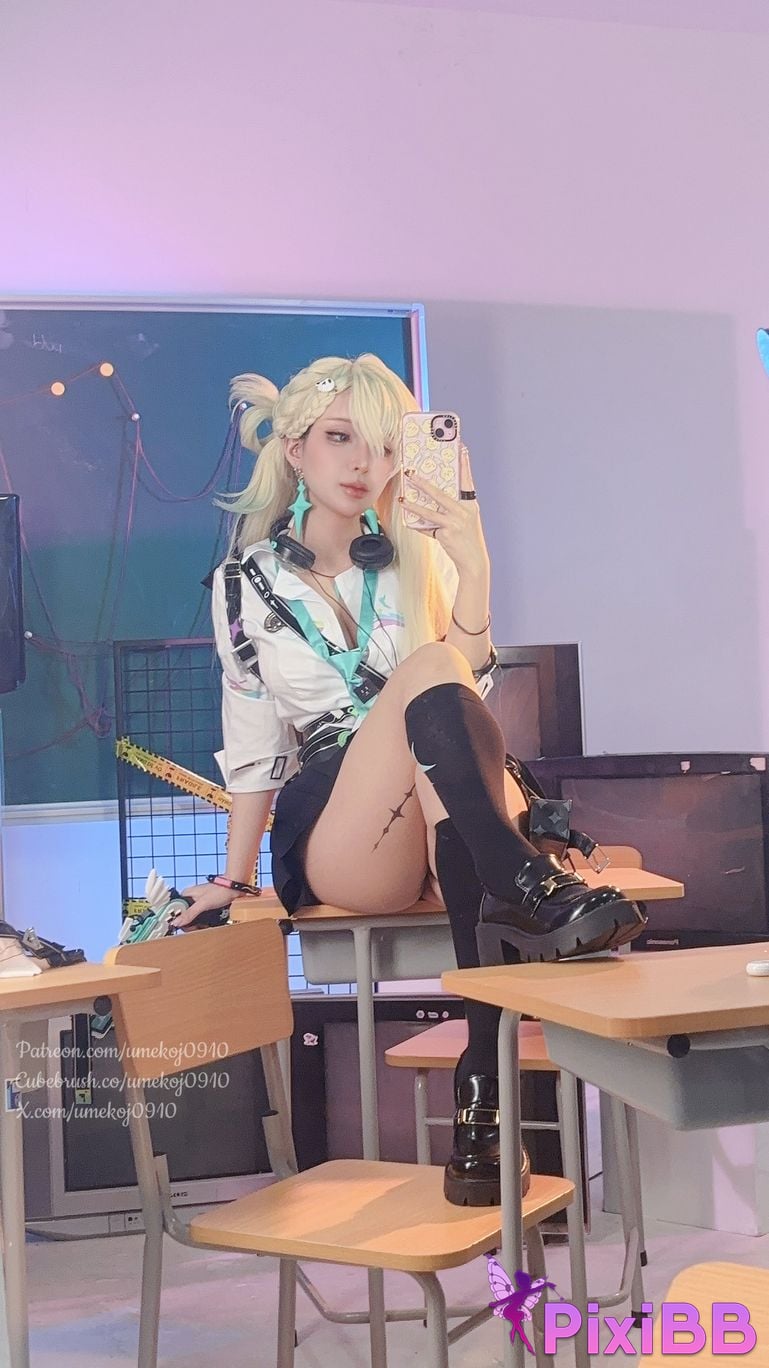 Umeko J Lynae PixiBB.COM 80