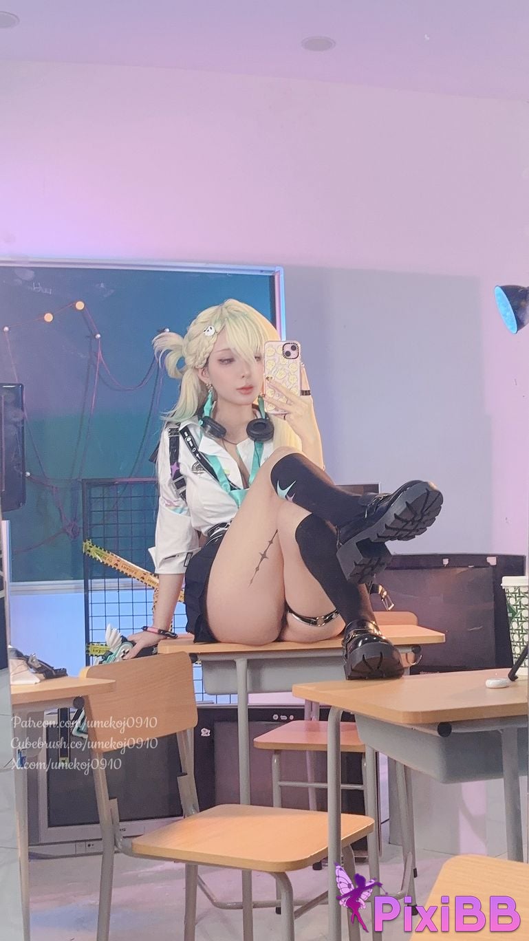 Umeko J Lynae PixiBB.COM 82