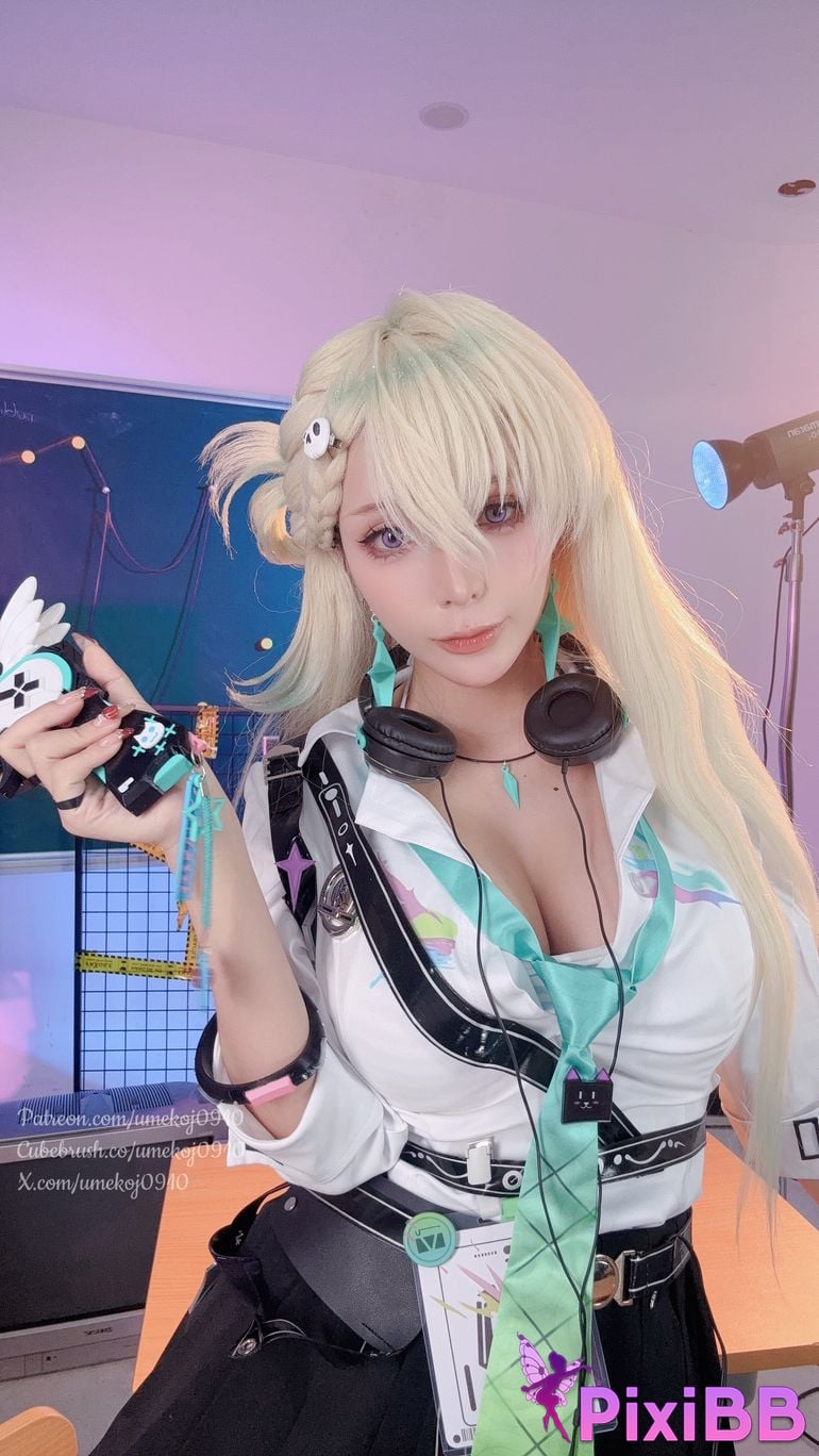 Umeko J Lynae PixiBB.COM 90
