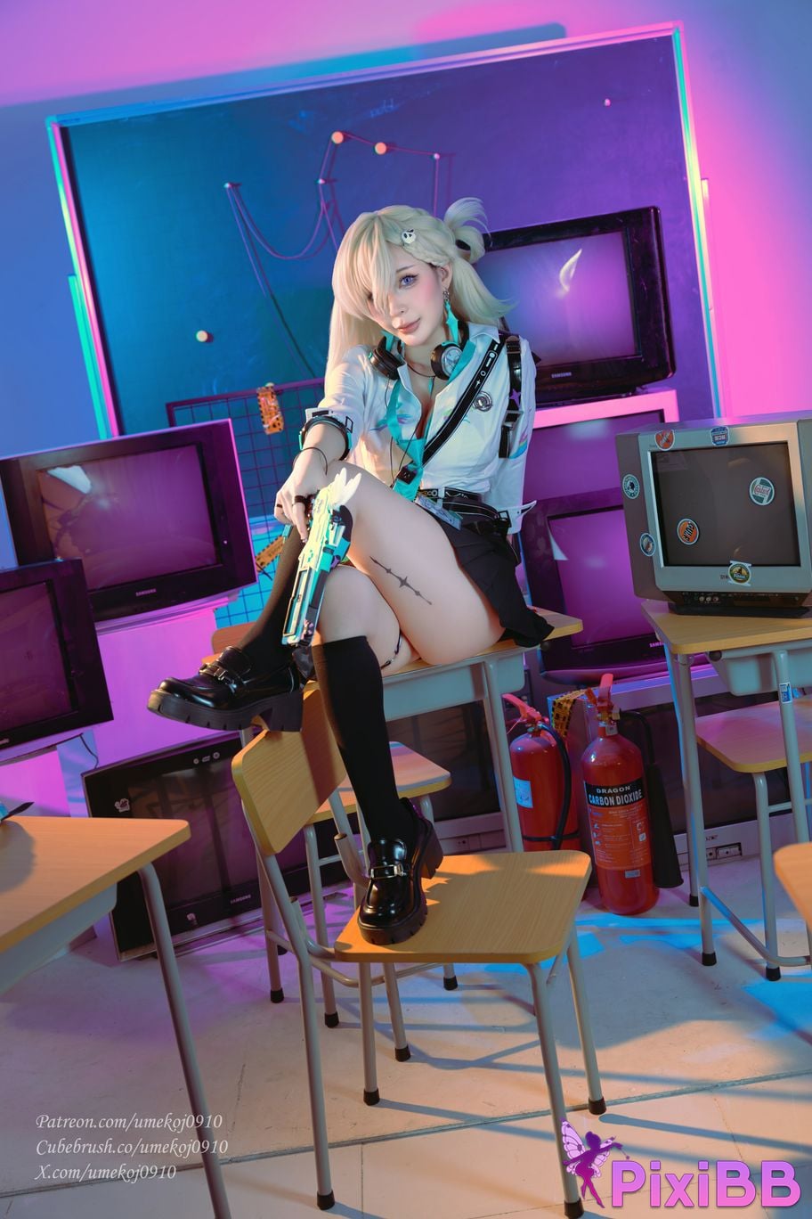Umeko J Lynae PixiBB.COM 92