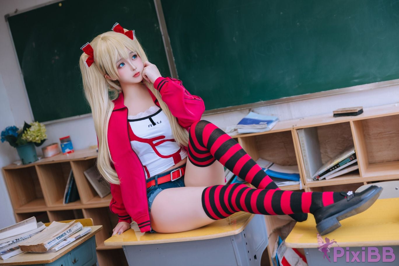 Coser Ri nai jiao PixiBB.COM 004