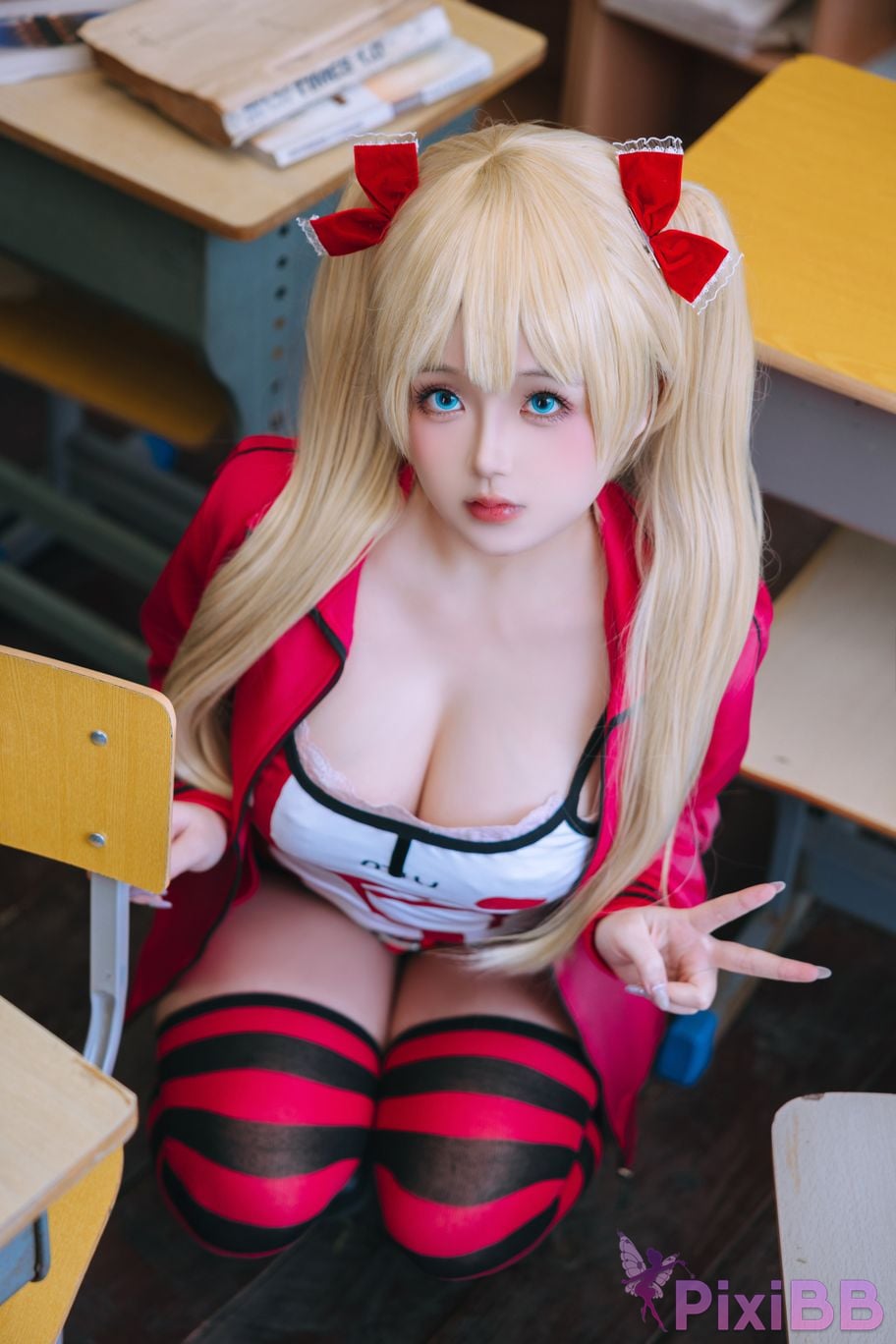 Coser Ri nai jiao PixiBB.COM 011