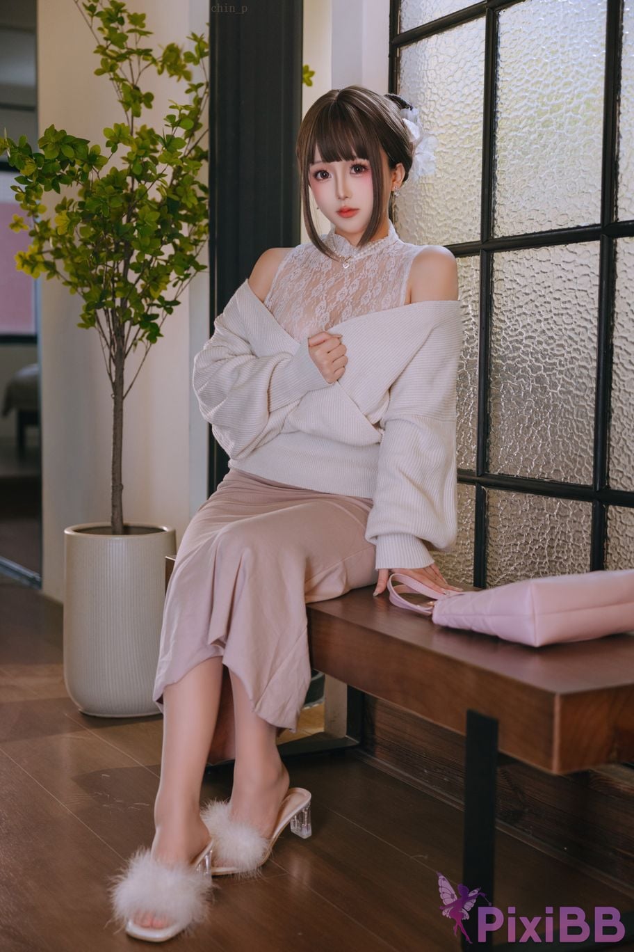 Coser Ri nai jiao PixiBB.COM 001