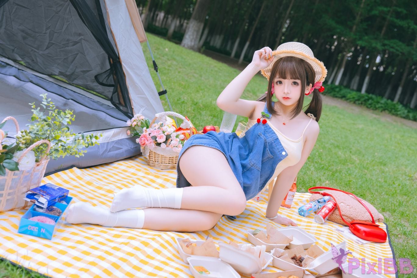 Coser Ri nai jiao PixiBB.COM 010