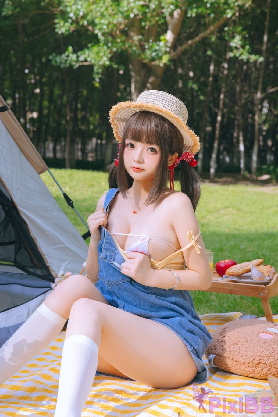 Coser Ri nai jiao PixiBB.COM 015