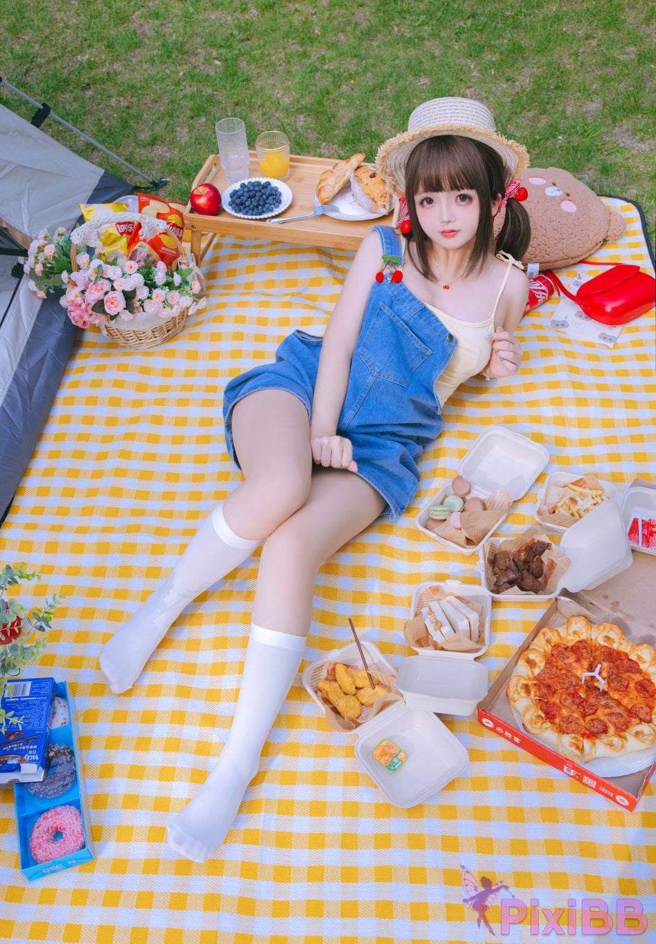 Coser Ri nai jiao PixiBB.COM 016
