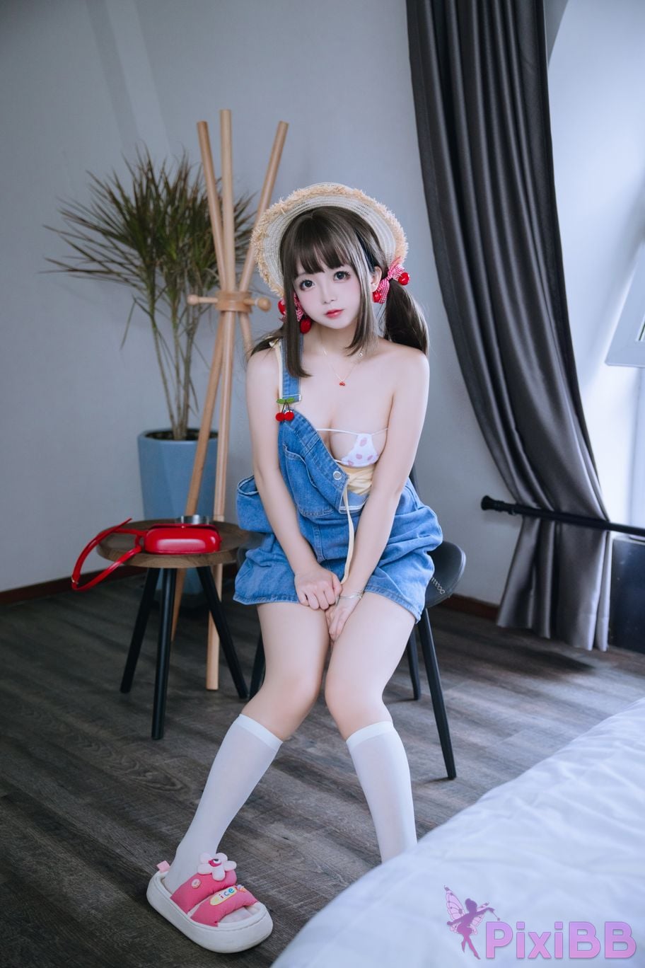 Coser Ri nai jiao PixiBB.COM 092