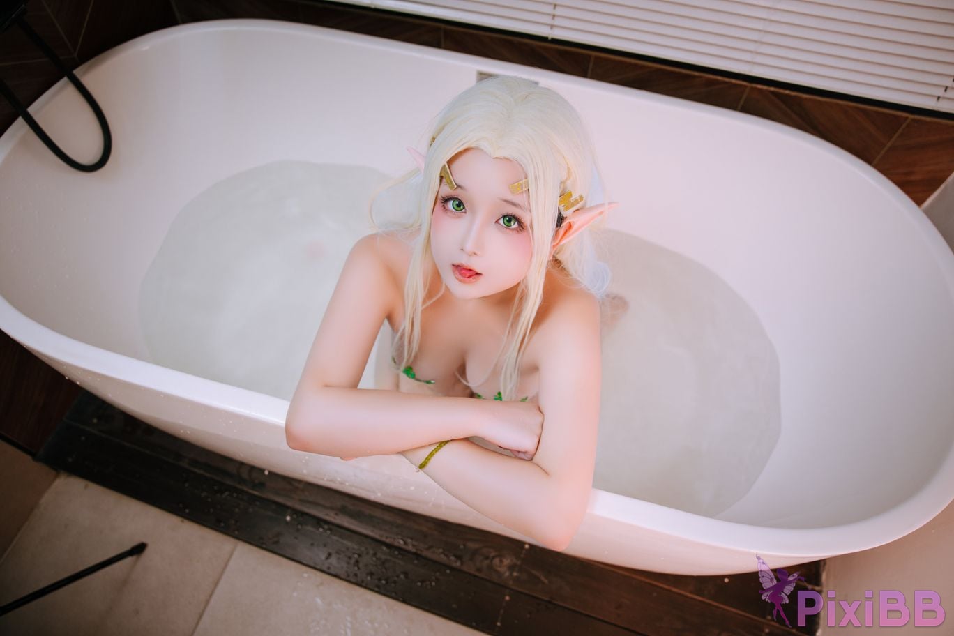 Coser Ri nai jiao PixiBB.COM 015