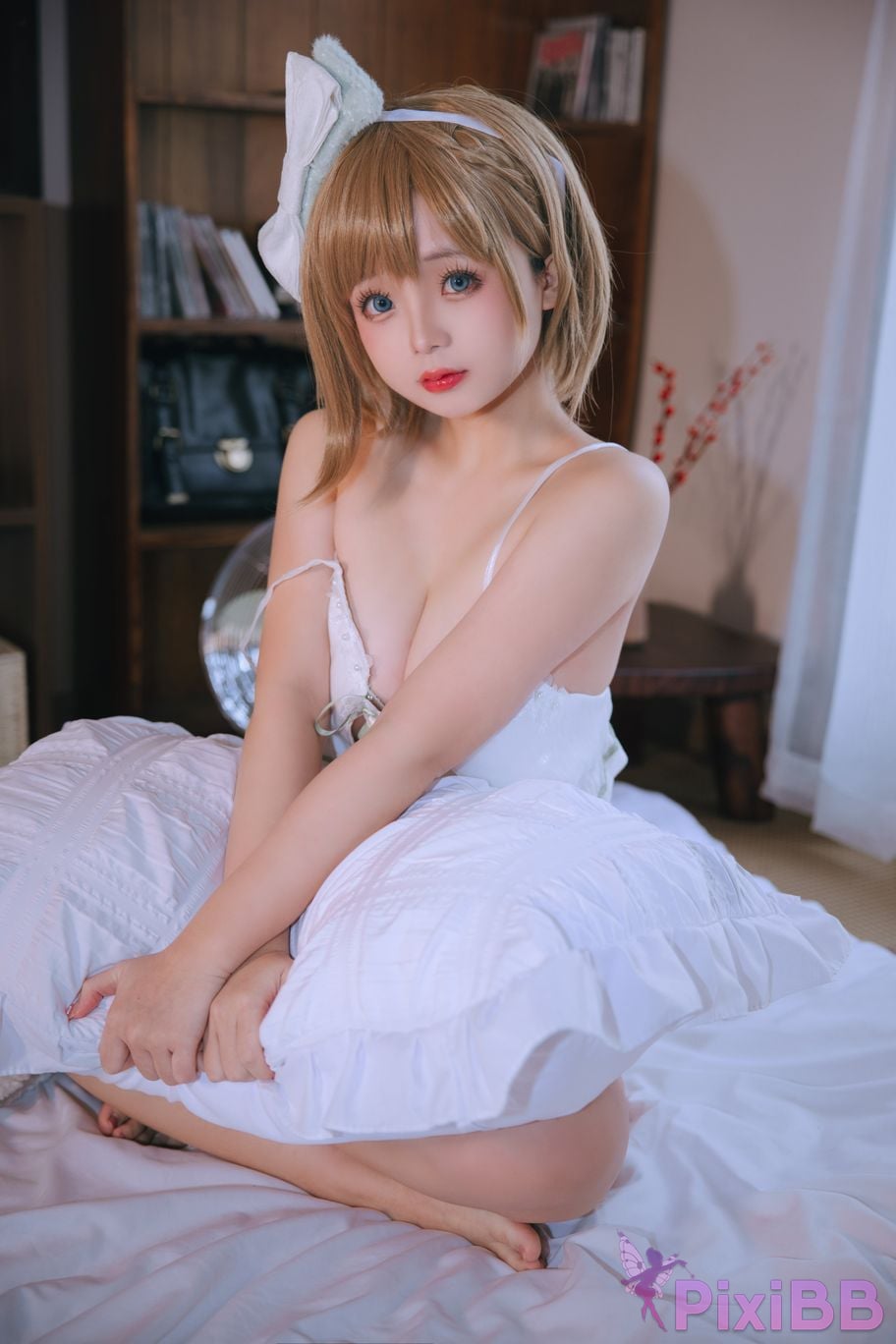 Coser Ri nai jiao PixiBB.COM 012