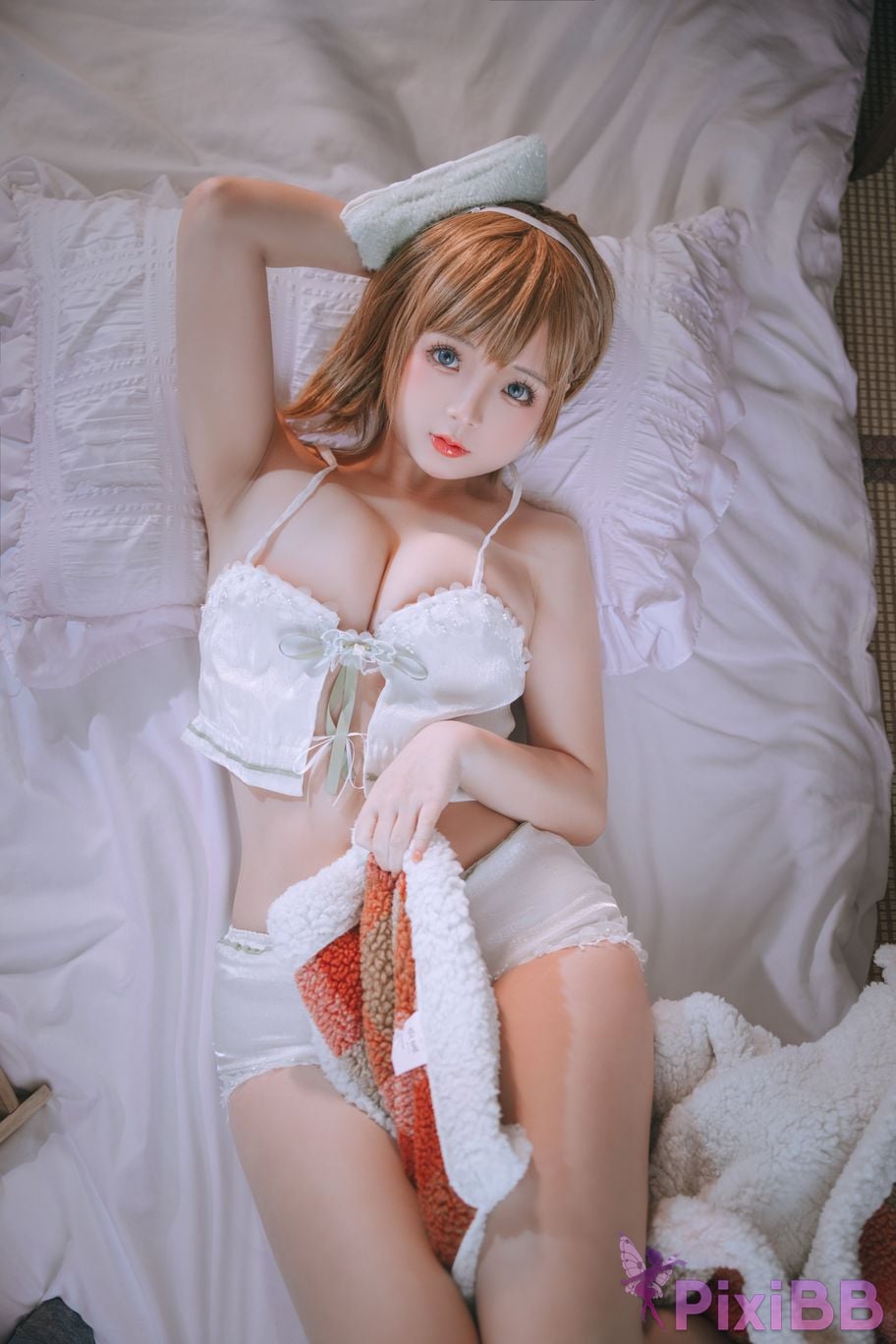 Coser Ri nai jiao PixiBB.COM 030