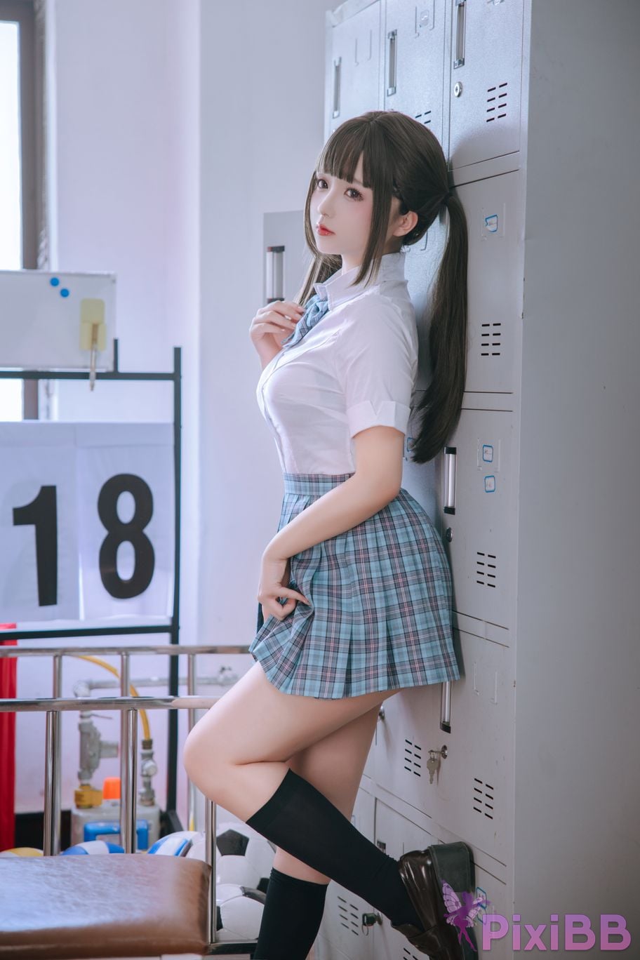 Coser Ri nai jiao PixiBB.COM 001