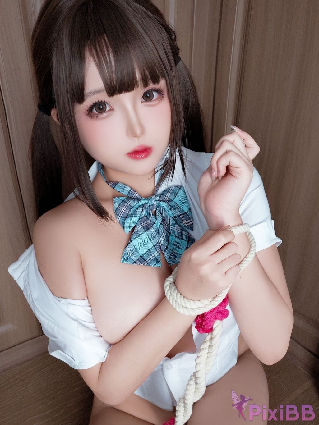 Coser Ri nai jiao PixiBB.COM 003