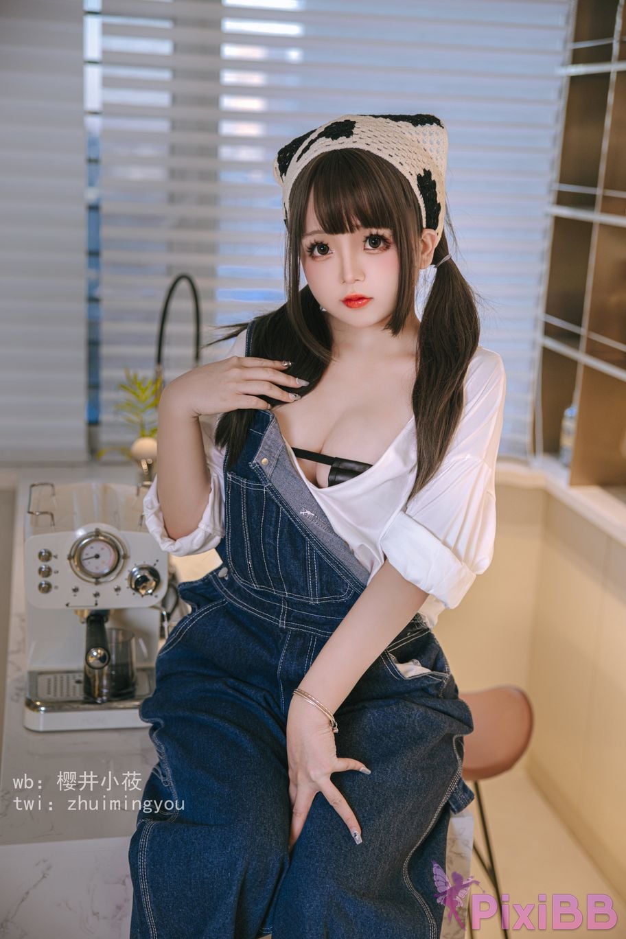 Coser Ri nai jiao PixiBB.COM 004