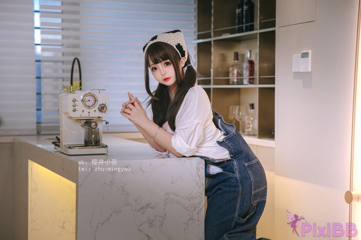 Coser Ri nai jiao PixiBB.COM 005