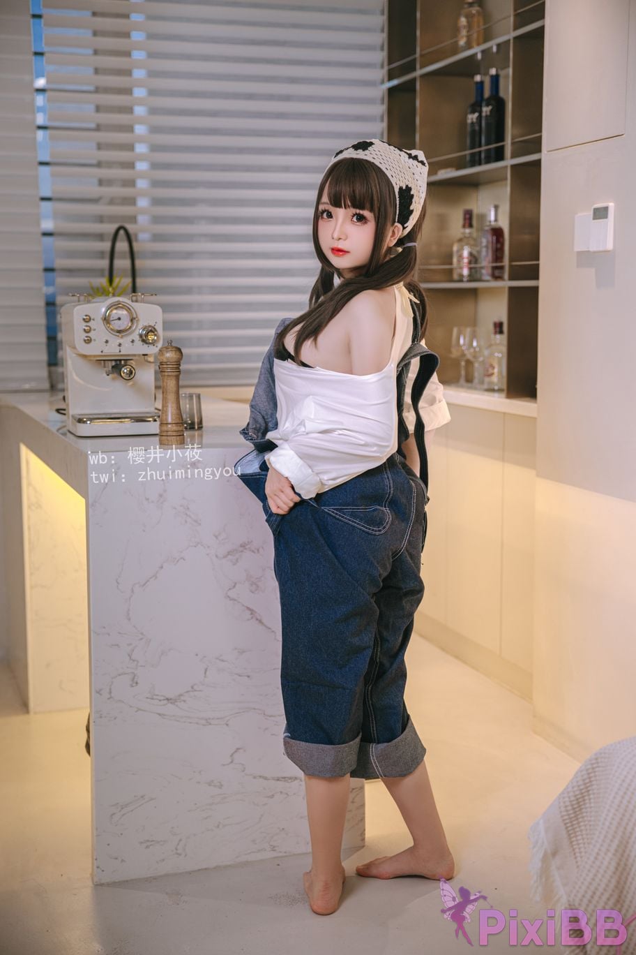 Coser Ri nai jiao PixiBB.COM 010