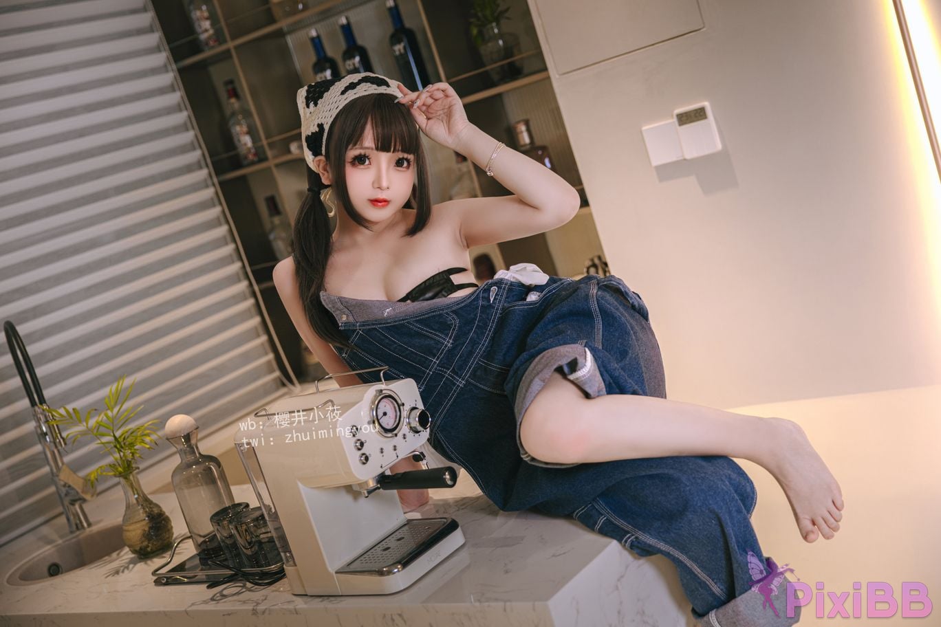 Coser Ri nai jiao PixiBB.COM 015