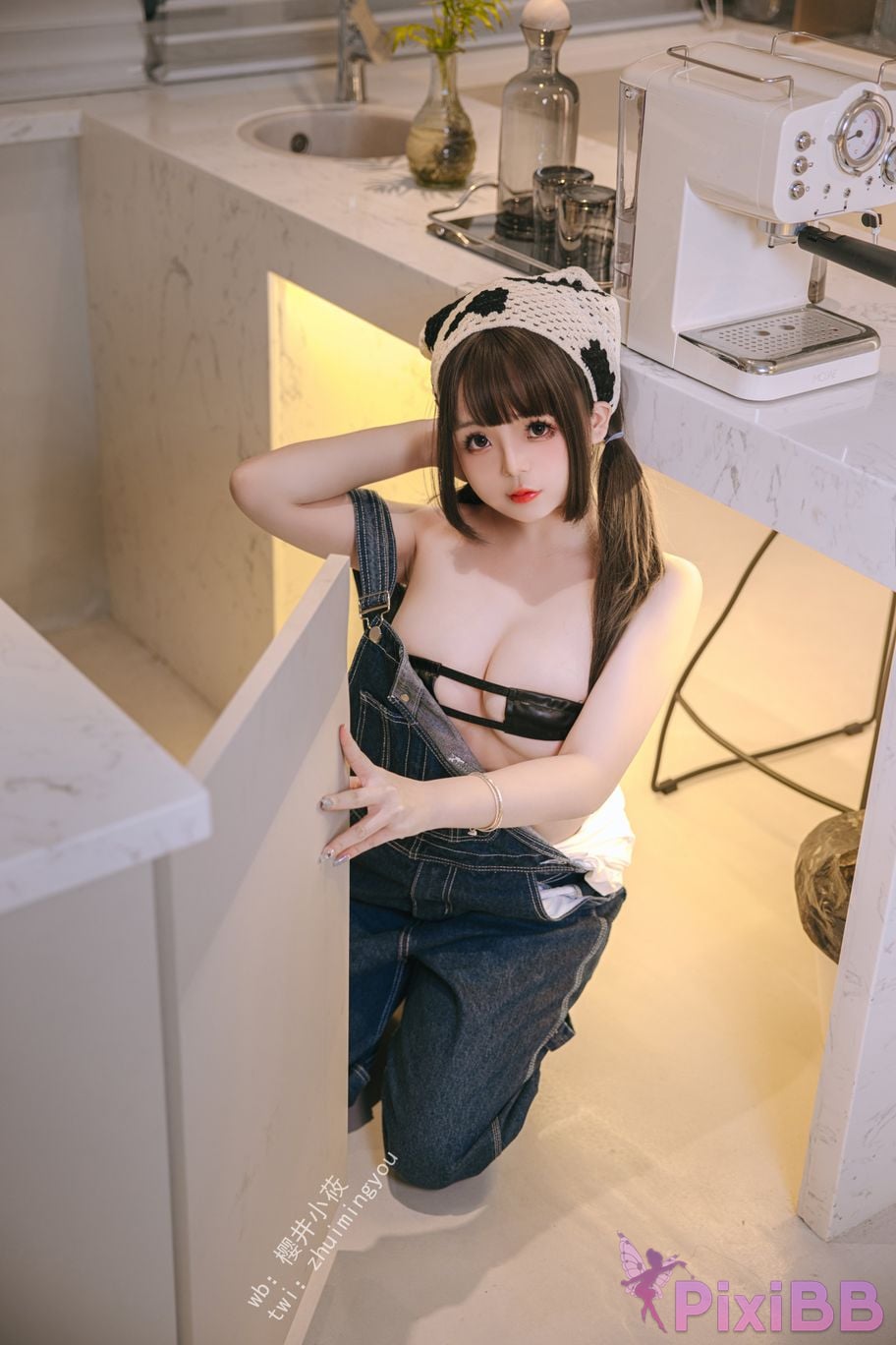 Coser Ri nai jiao PixiBB.COM 017