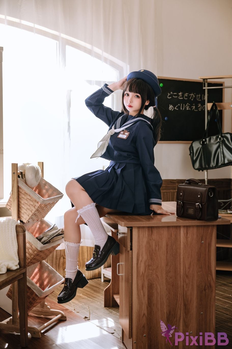 Coser Ri nai jiao PixiBB.COM 001