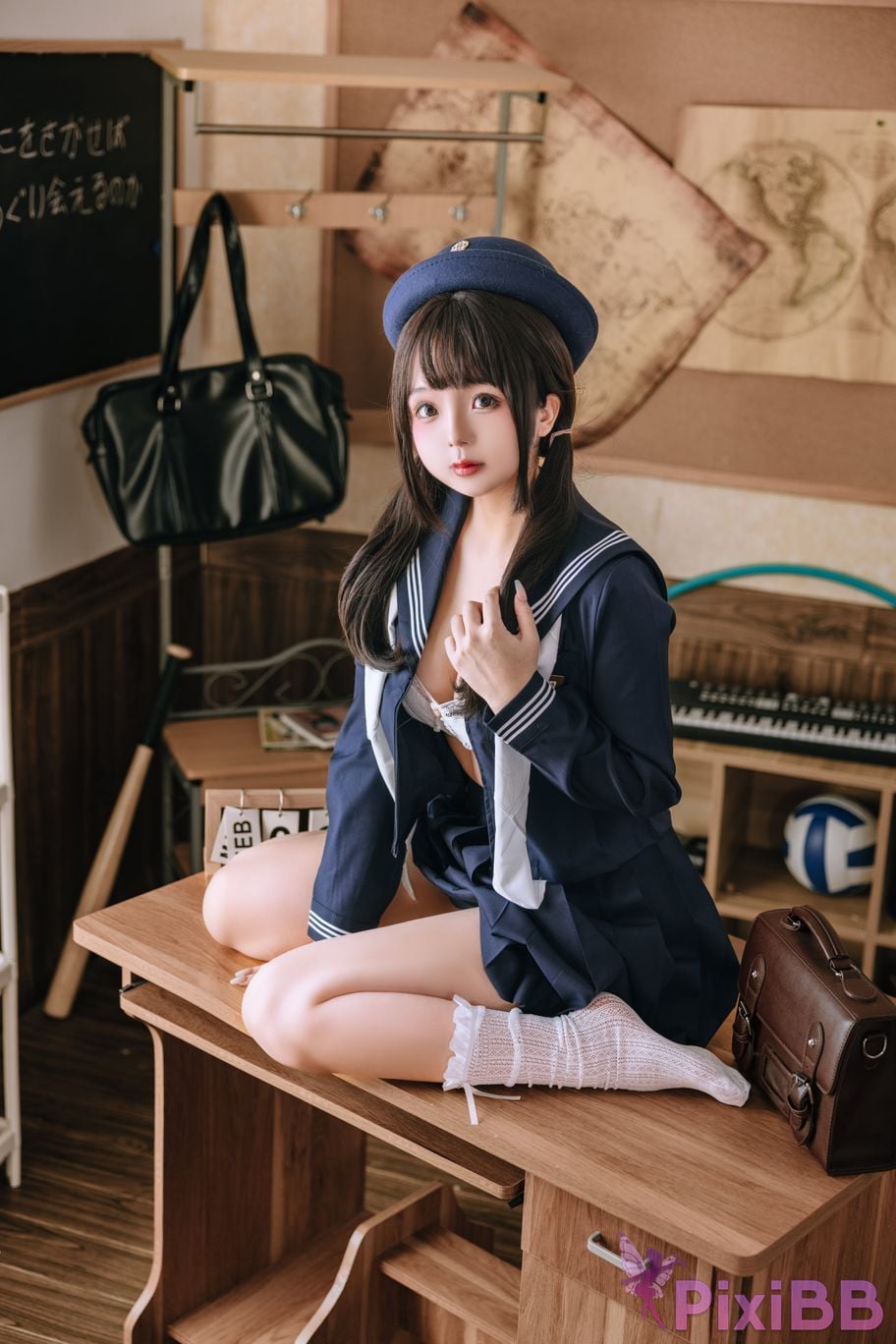 Coser Ri nai jiao PixiBB.COM 029