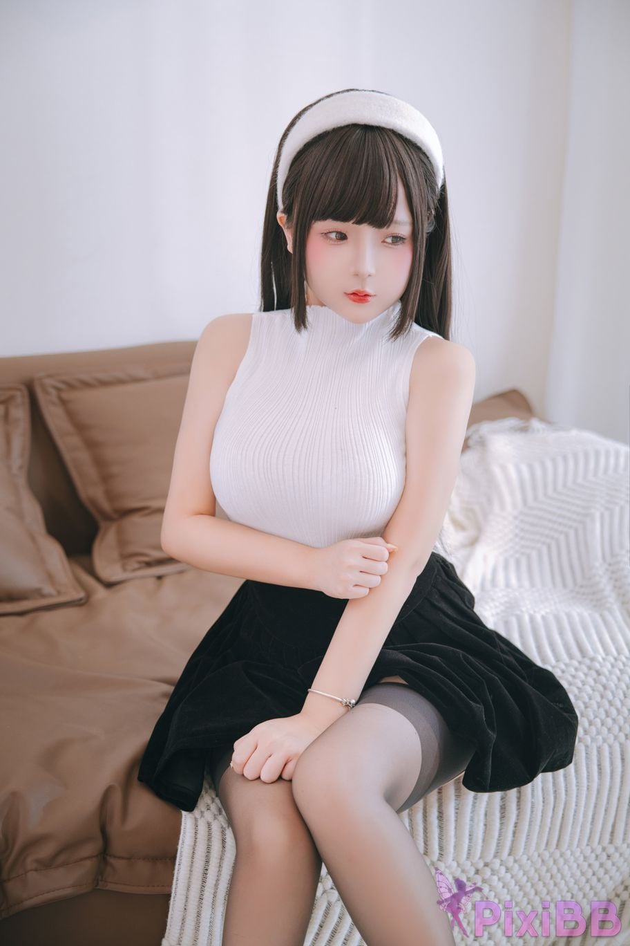 Coser Ri nai jiao PixiBB.COM 010