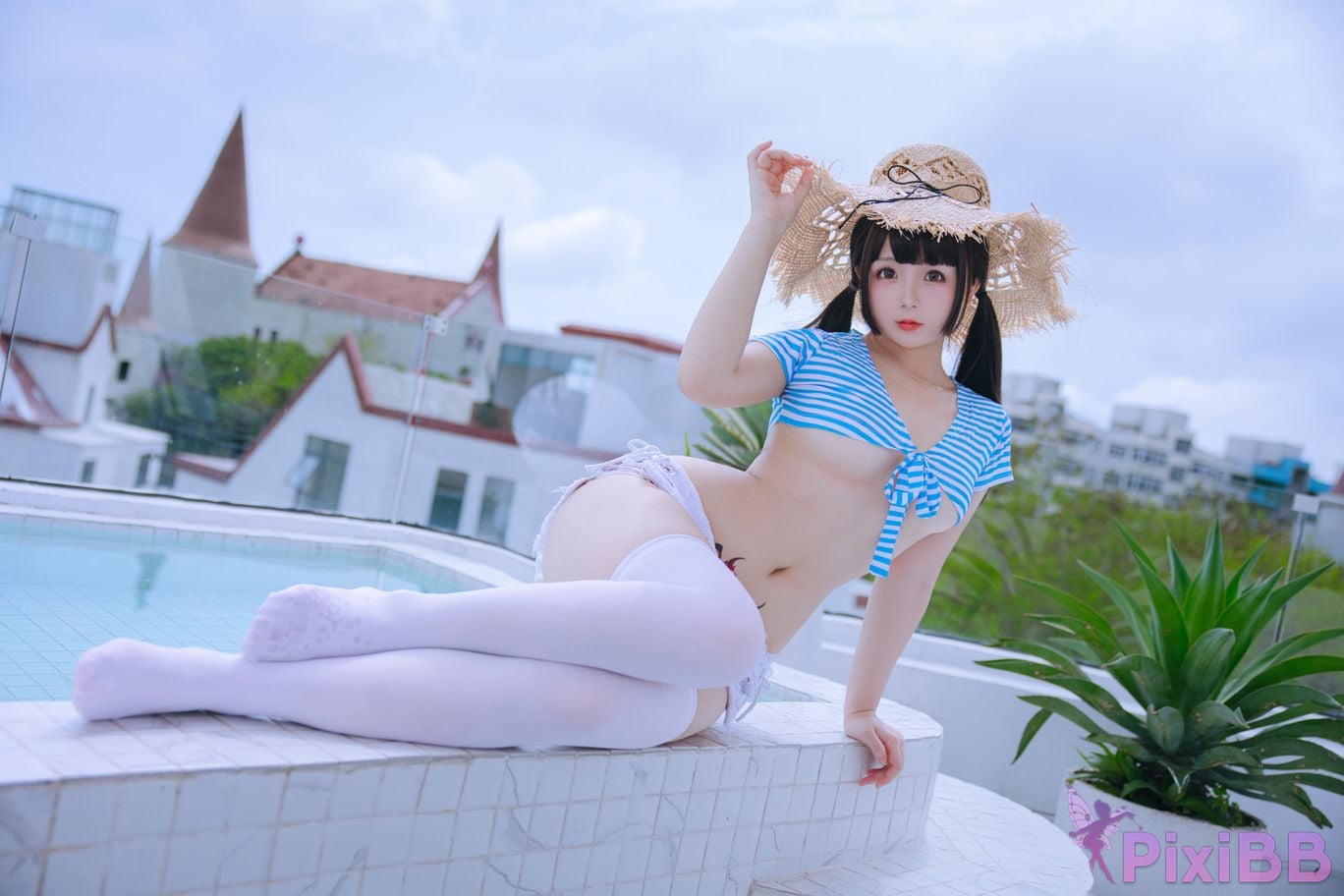 Coser Ri nai jiao PixiBB.COM 001