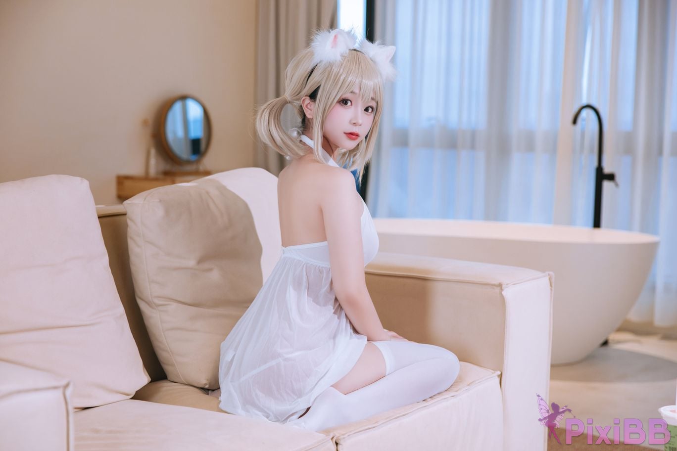 Coser Ri nai jiao PixiBB.COM 003