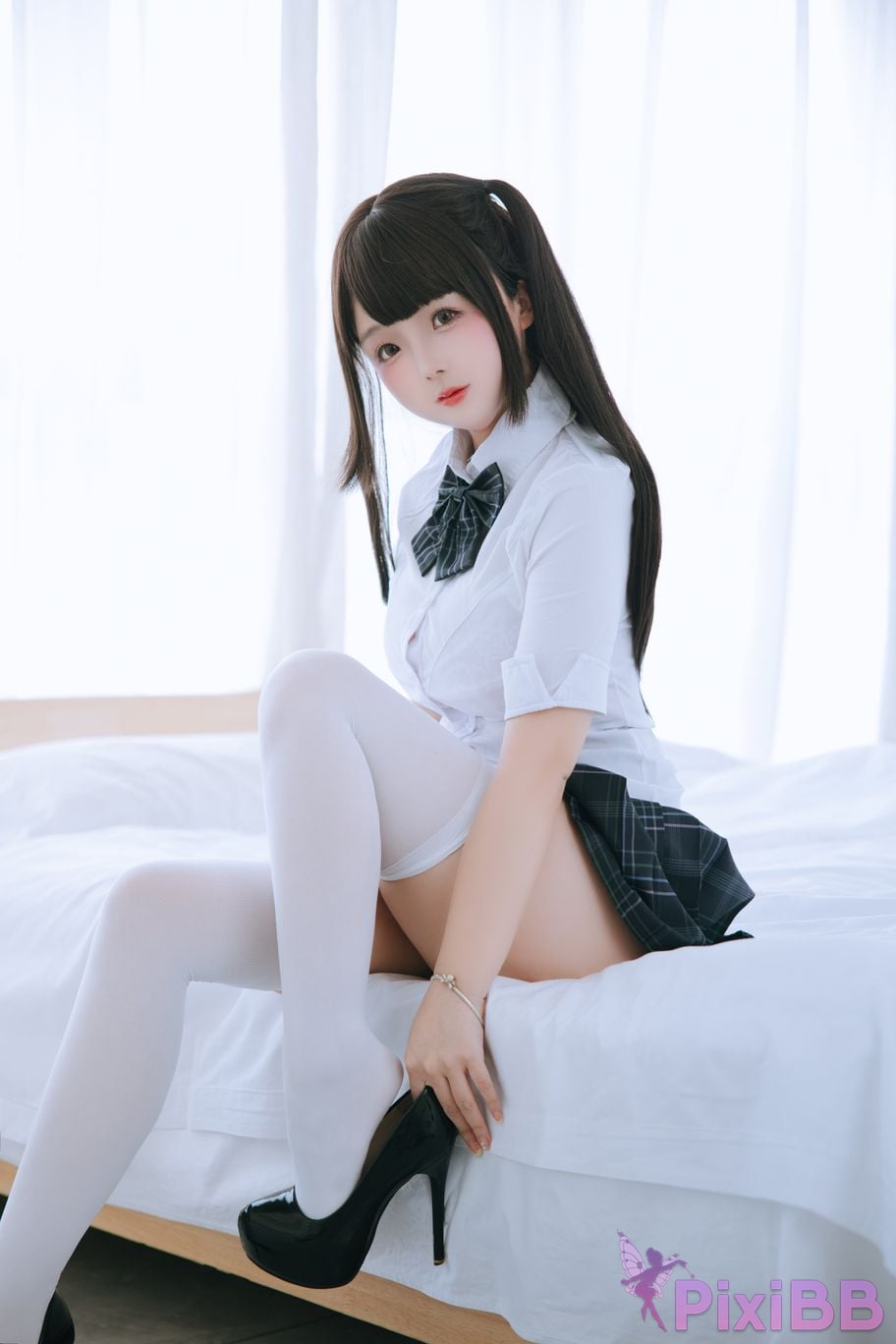 Coser Ri nai jiao PixiBB.COM 001