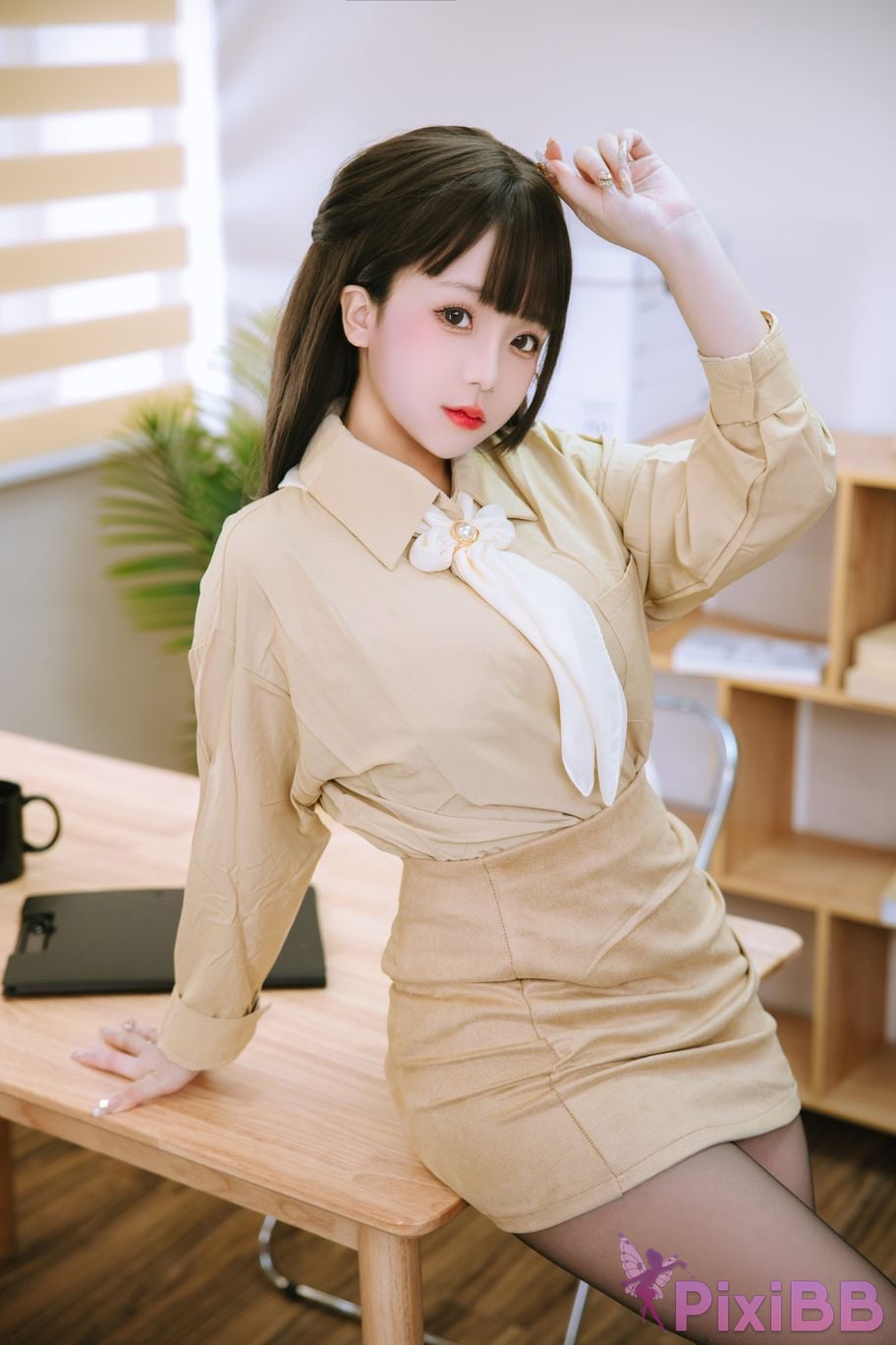Coser Ri nai jiao PixiBB.COM 010
