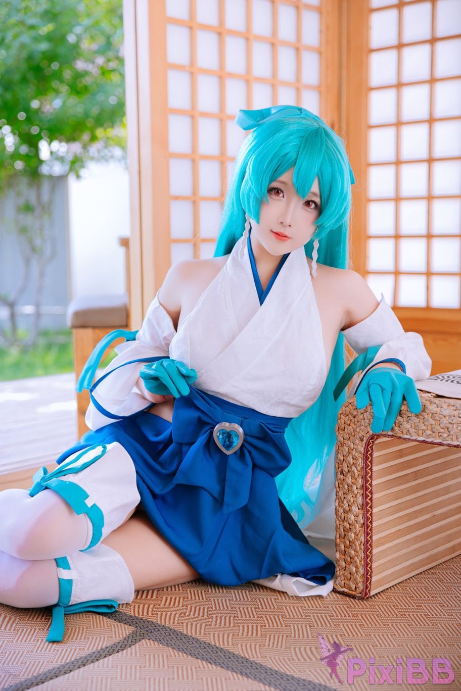 Coser Ri nai jiao PixiBB.COM 008