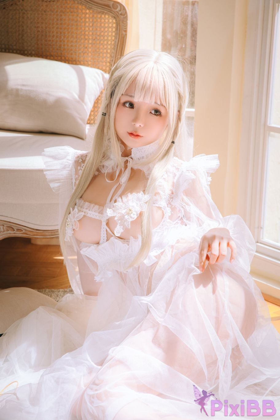 Coser Ri nai jiao PixiBB.COM 001