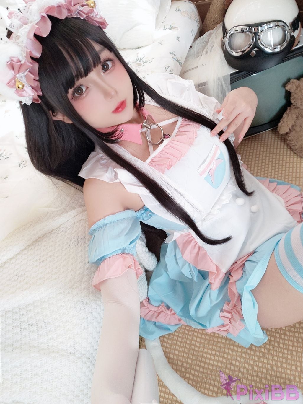 Coser Ri nai jiao PixiBB.COM 001
