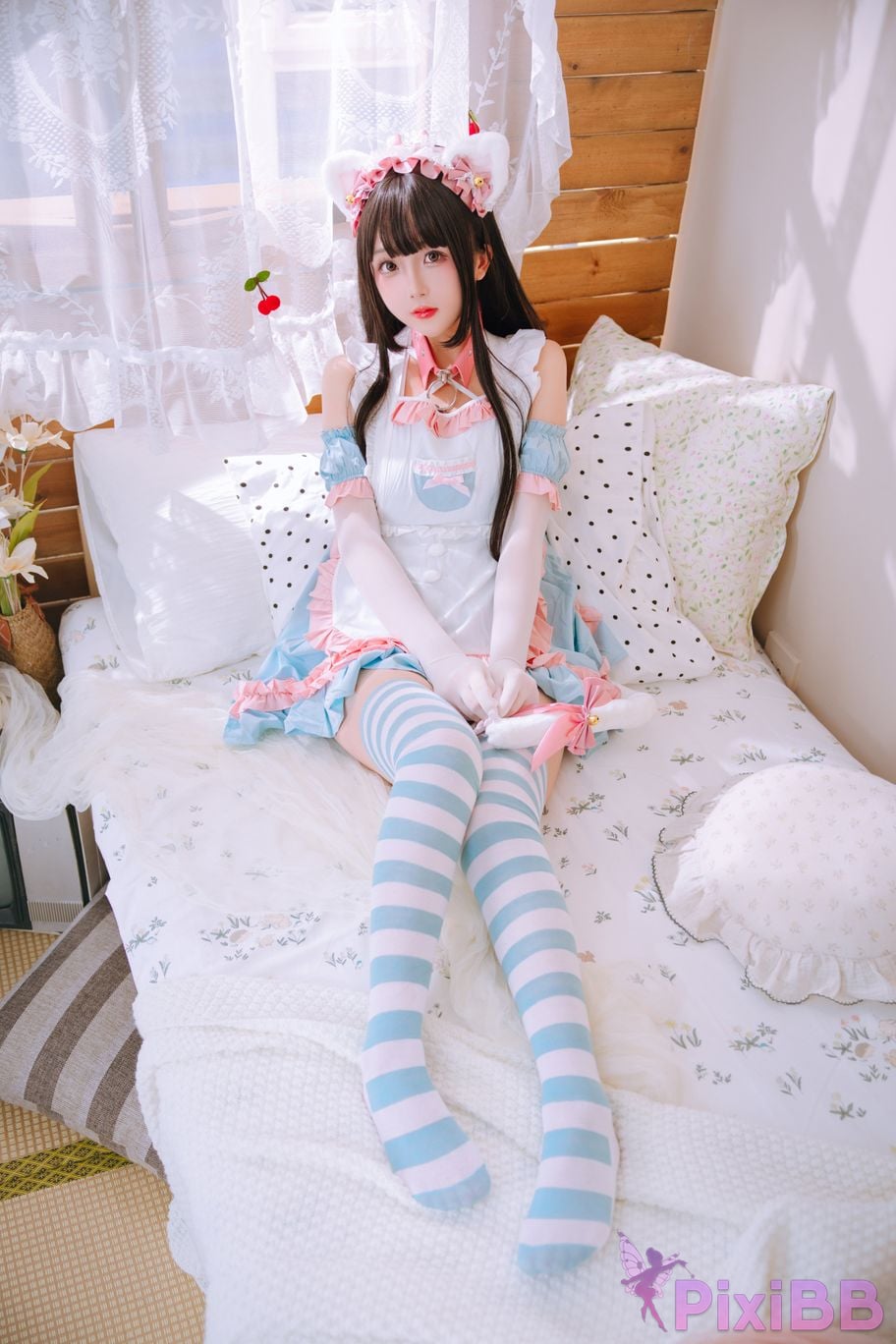 Coser Ri nai jiao PixiBB.COM 017