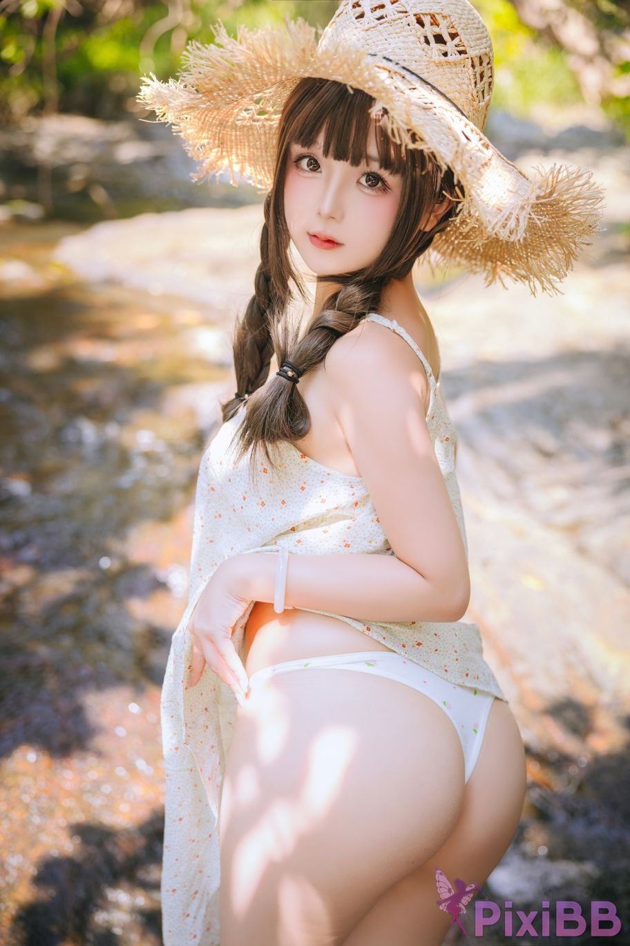Coser Ri nai jiao PixiBB.COM 002
