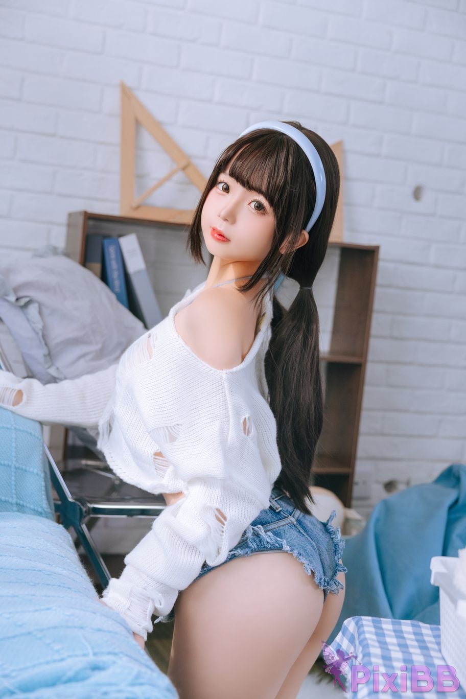 Coser Ri nai jiao PixiBB.COM 002