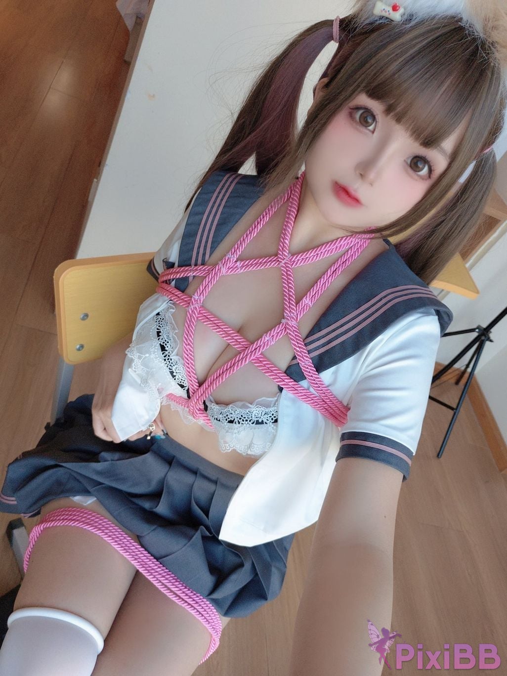 Coser Ri nai jiao PixiBB.COM 048