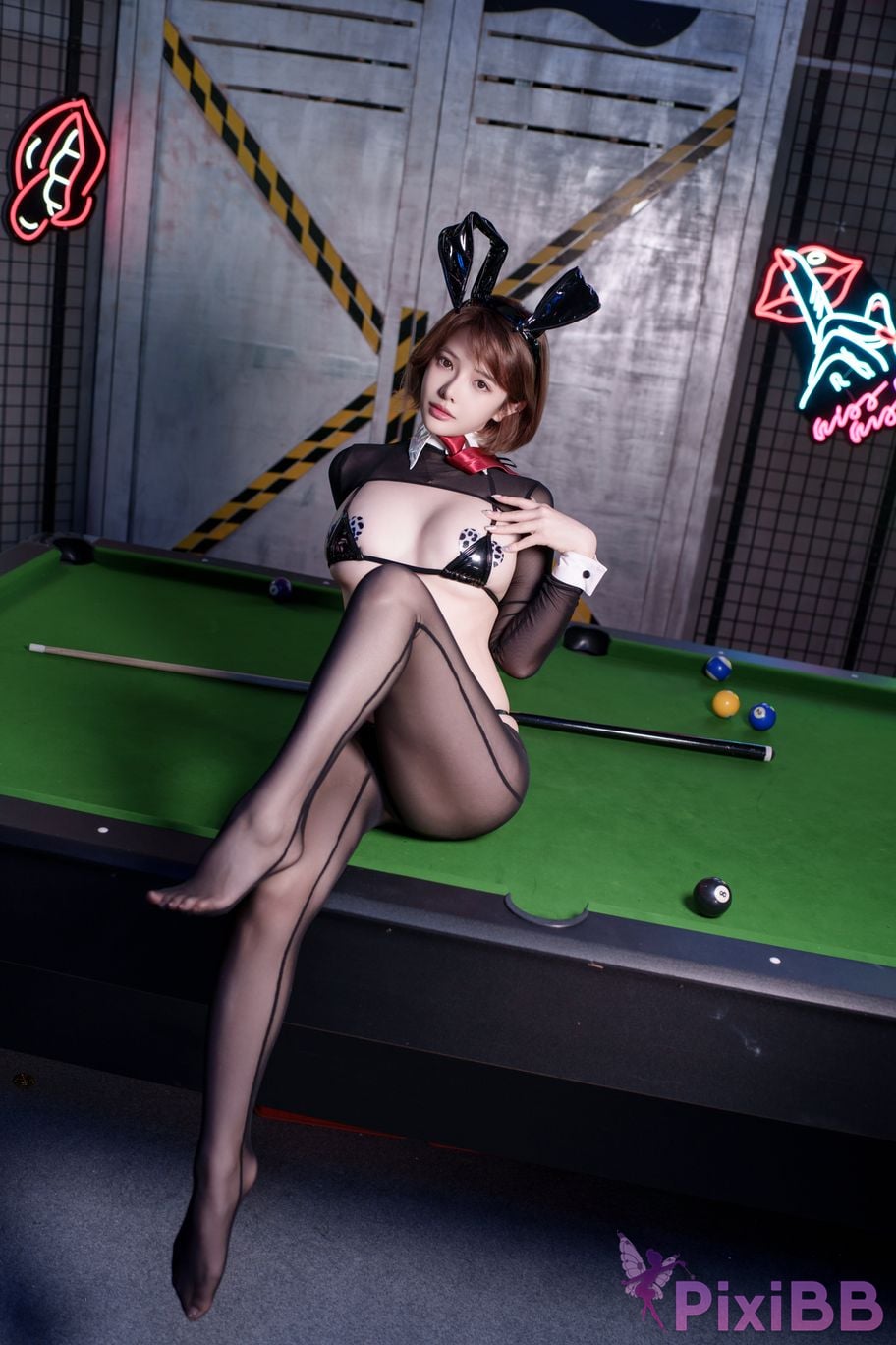 Cosplayer Wenmei is unreasonable black reverse rabbit PixiBB.COM 045