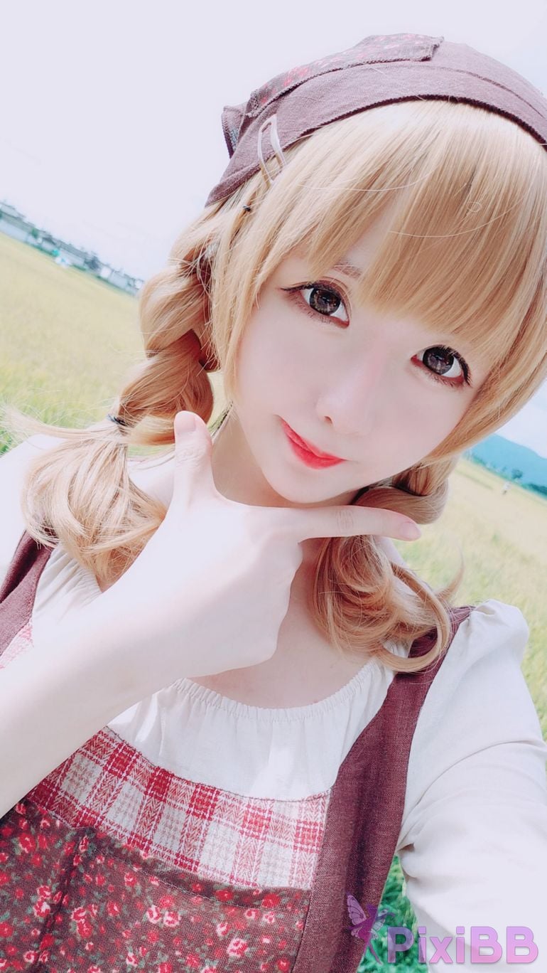 Coser Hoshilily PixiBB.COM 298.JPG