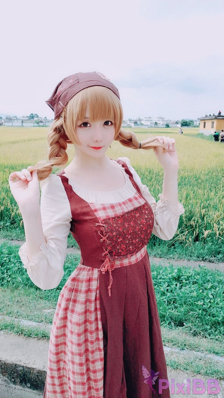 Coser Hoshilily PixiBB.COM 304.JPG