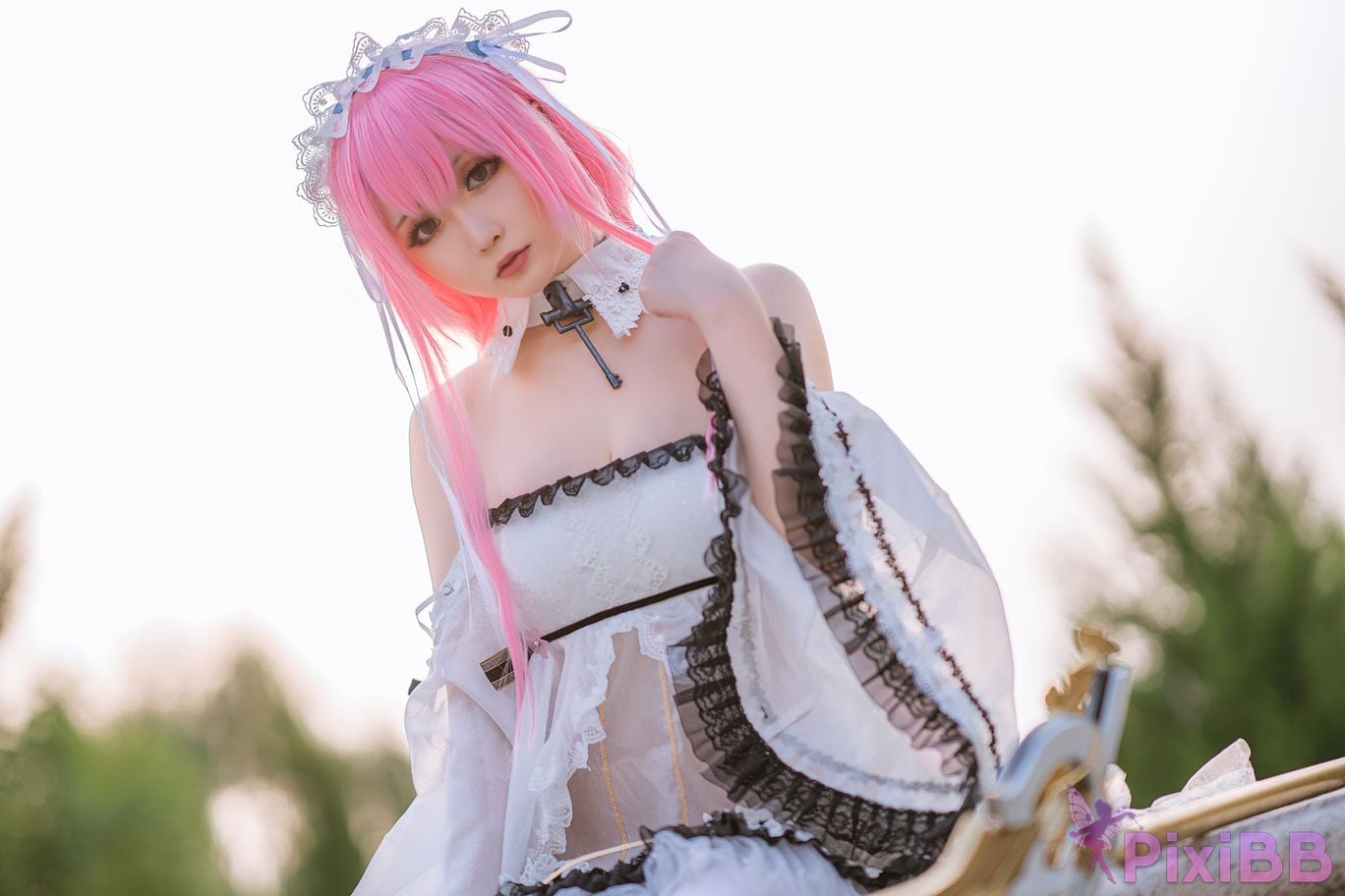 Coser Hoshilily PixiBB.COM 003