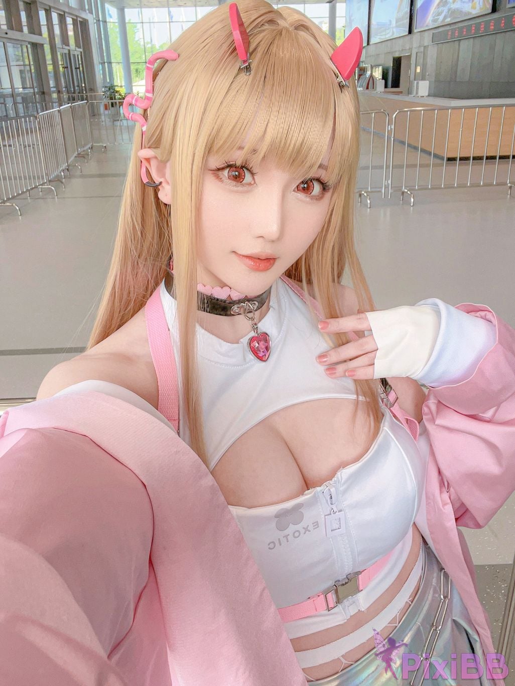 Coser Hoshilily PixiBB.COM 023