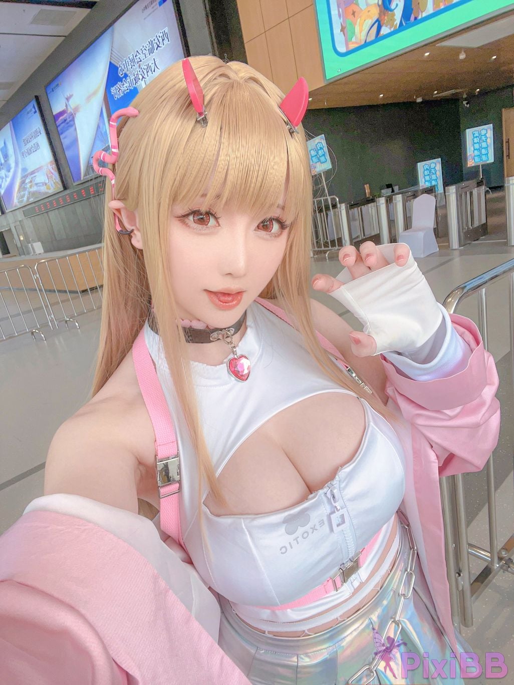 Coser Hoshilily PixiBB.COM 030