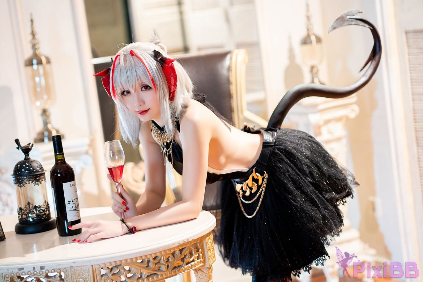 Coser Hoshilily W PixiBB.COM 002