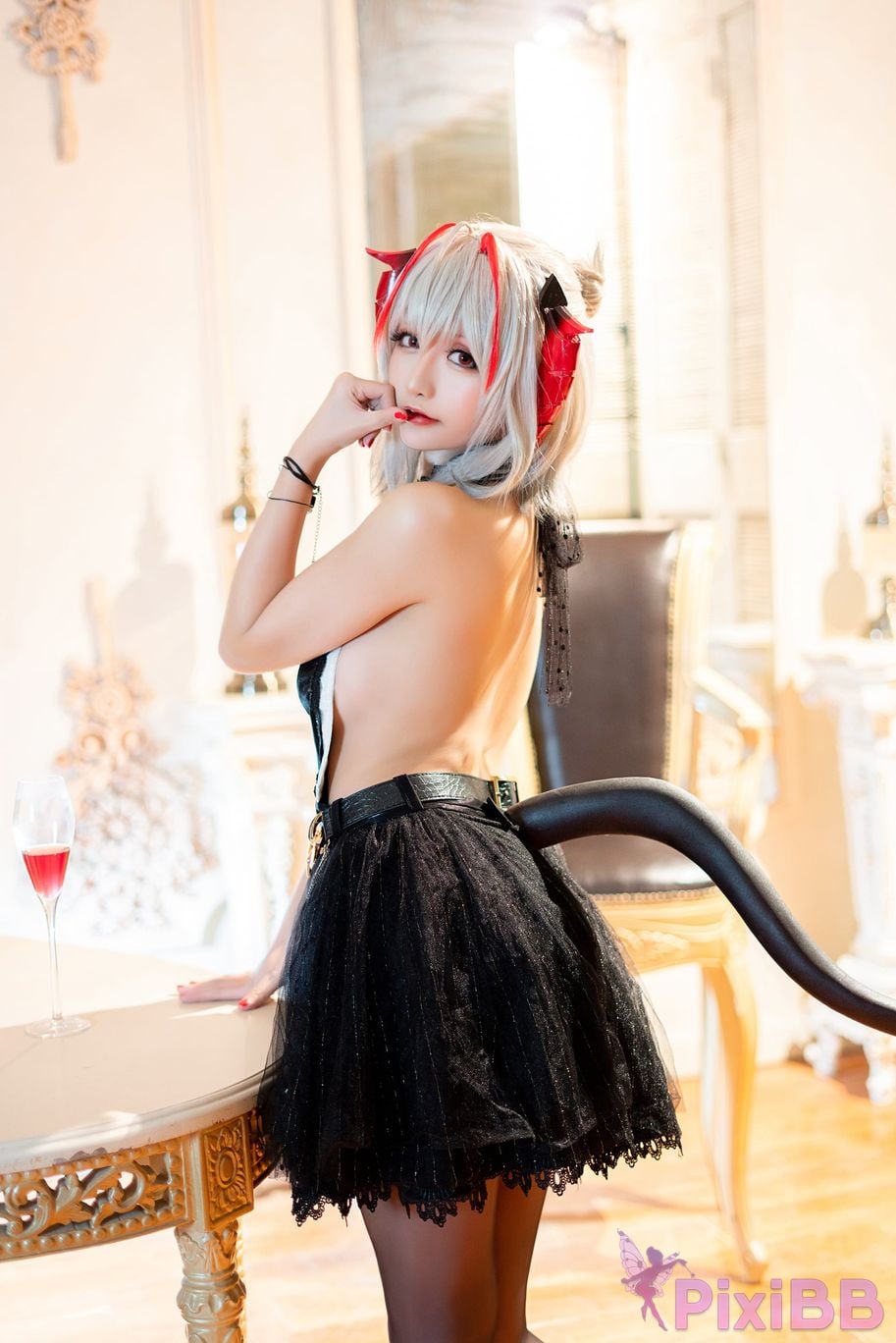 Coser Hoshilily W PixiBB.COM 006