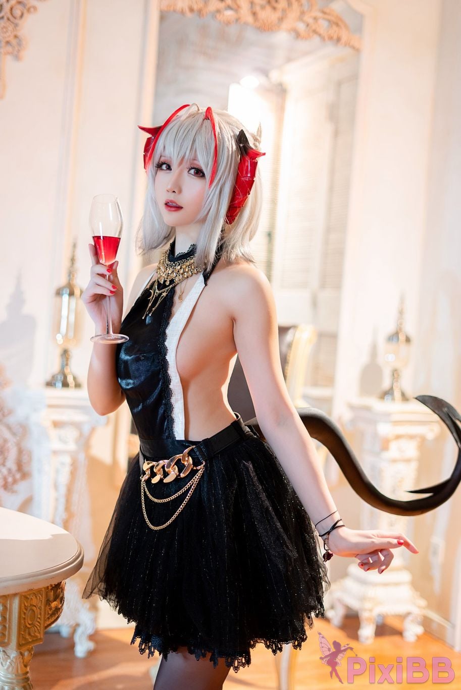 Coser Hoshilily W PixiBB.COM 009