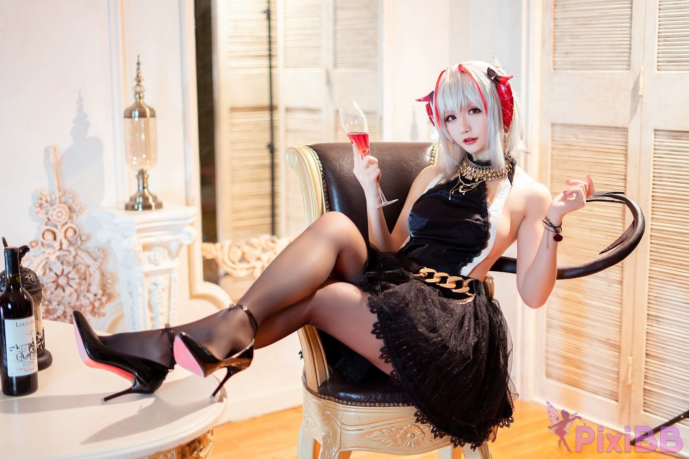 Coser Hoshilily W PixiBB.COM 013