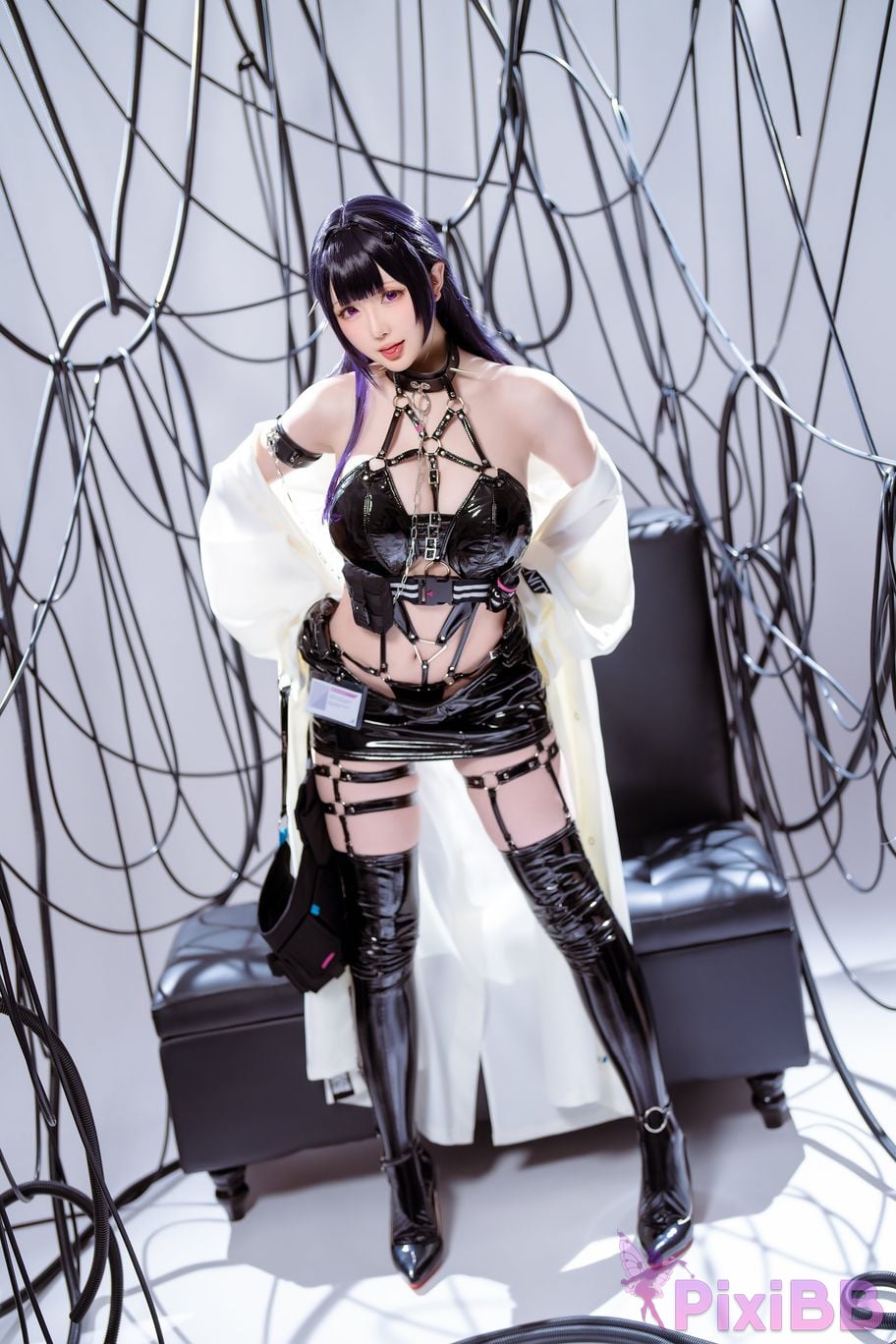 Coser Hoshilily 2023 6C Nikke PixiBB.COM 001