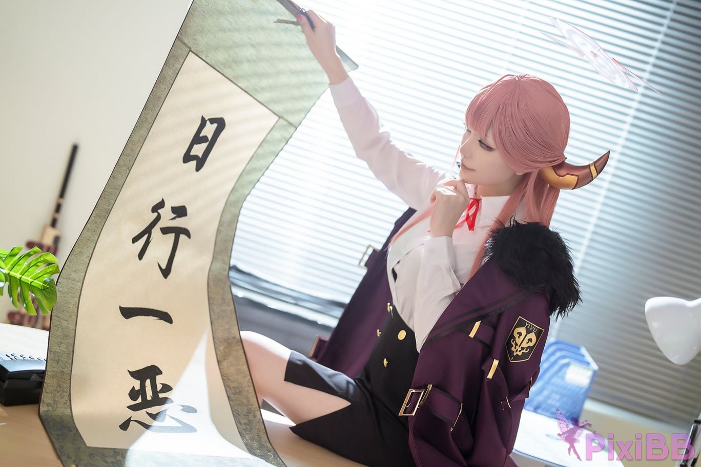 Coser Hoshilily PixiBB.COM 012
