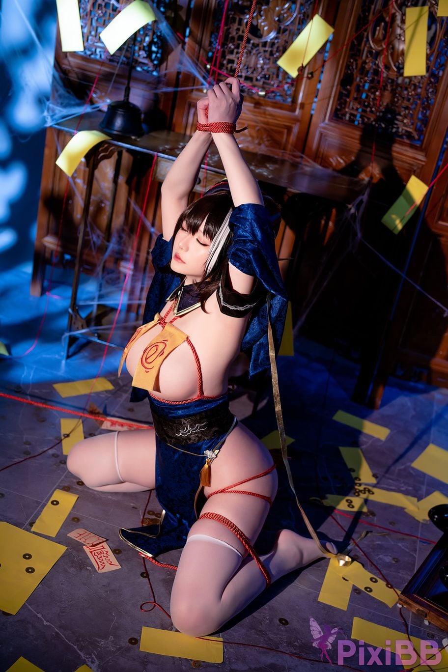 Coser Hoshilily 2023 PixiBB.COM 039